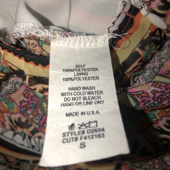 Flowy jumpsuit with beautiful print! Never used. Size small. - Picture 3 of 4